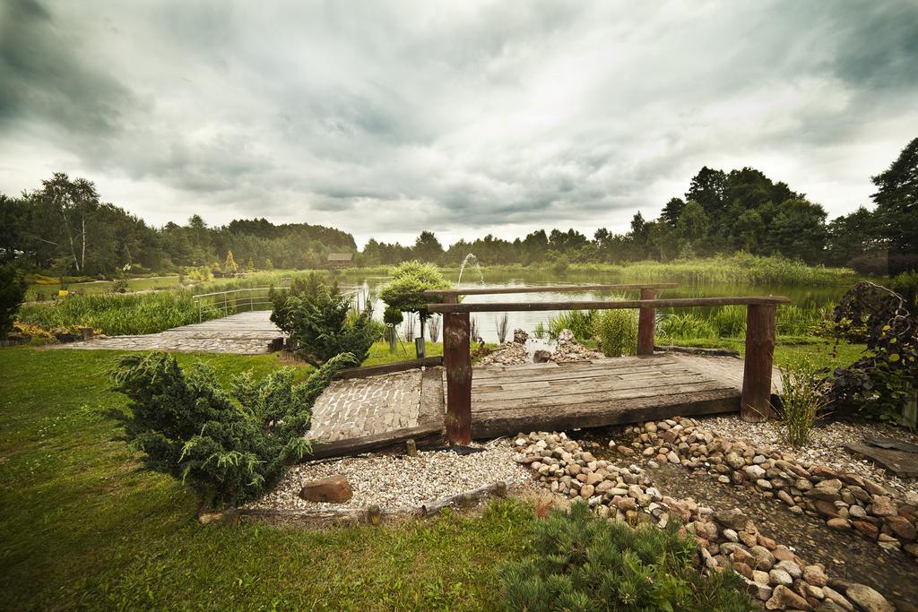 Hotel Dworek Helena Biała Podlaska Exterior foto