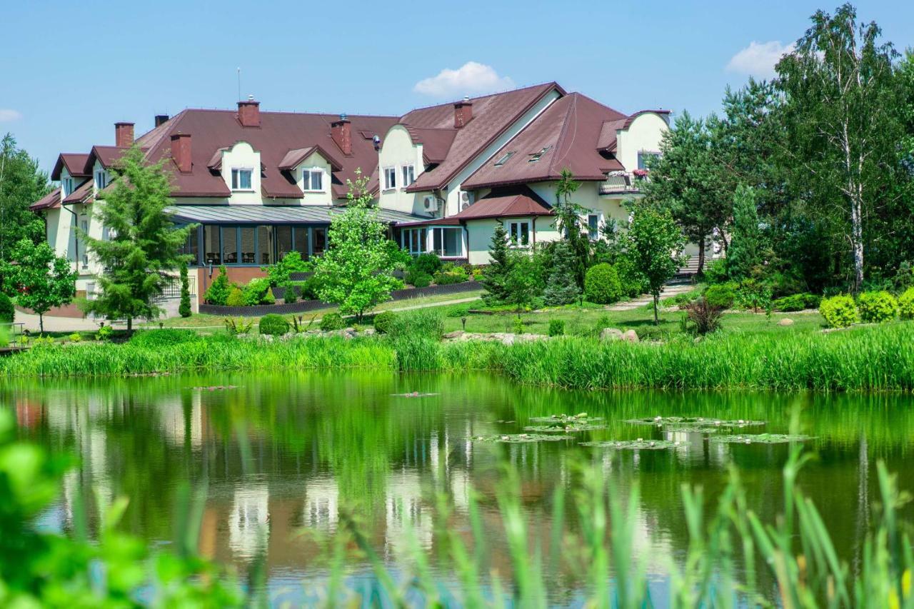 Hotel Dworek Helena Biała Podlaska Exterior foto